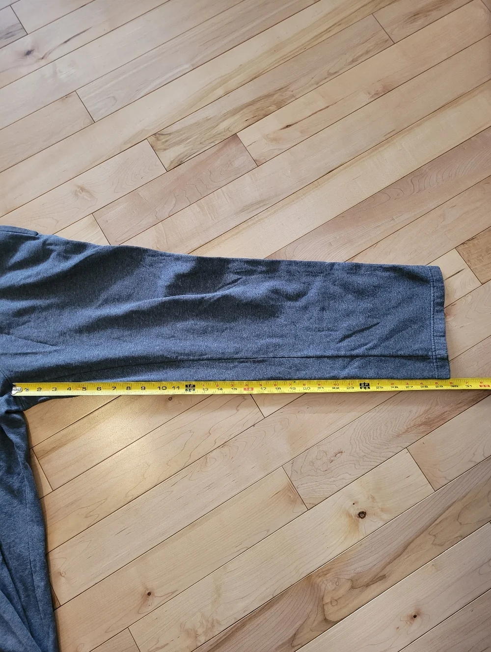 Under Armour men's size small gray sweatpants - Picture 6 of 6